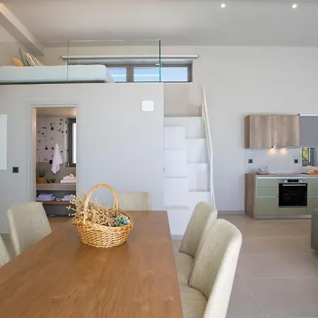 Brand New High-end Astro Villa Szívota